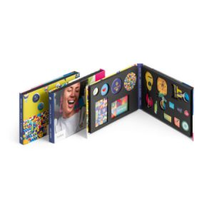 PIN & DOMING SHOWCASE mapa de insigne si doming 2 in 1