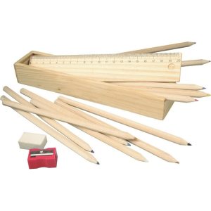 Set școlar, penar, 12 creioane, riglă, radieră și ascuțitoare